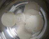 A picture of step 3 of Instant rava idli.