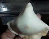 A picture of step 7 of Choco wallnut scotch lava wonton.