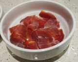 Foto del paso 2 de la receta Huevos en cocotte con champiñones y jamón