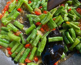 Foto langkah ke 3 dari resep Tempe orek mix kacang panjang bumbu iris.