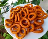 A picture of step 5 of Tamil Nadu evening snacks ring murmure.
