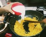 A picture of step 3 of Moong Dal Halwa.