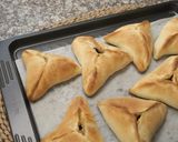 A picture of step 4 of Spinach Pies with 10-Minute Dough.