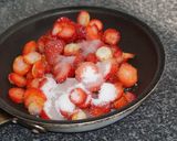 Foto del paso 4 de la receta: Tarta de frutillas
