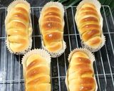Foto langkah ke 10 dari resep RoTi Manis Isi PisaNG.