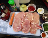 Foto del paso 1 de la receta: Chuletas de cerdo con salsa de Oporto y naranja