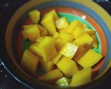 รูปขั้นตอนการทำที่ 1 ของ Chicken mango cheese quesadillas
