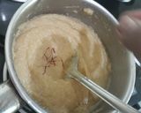 A picture of step 4 of Suji besan halva.