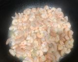 A picture of step 2 of Shrimp jellof rice.