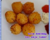 Foto langkah ke 6 dari resep Bola kentang isi keju lumer.