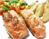 Foto langkah ke 4 dari resep Salmon Steak Garlic Butter.