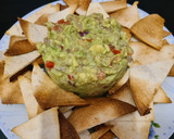 Foto del paso 10 de la receta: Guacamole casero y nachos