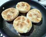 Foto del paso 5 de la receta: English muffins, bollos ingleses sin horneado, en panificadora