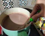 Foto langkah ke 1 dari resep Puding Susu Coklat bertabur serbuk coklat.