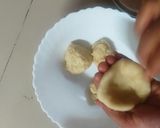 A picture of step 6 of Pyaaz kachori.