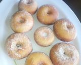 A picture of step 6 of Sugar coated doughnuts.