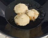 Foto langkah ke 6 dari resep Cireng Nasi Bumbu Rujak.