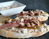 Foto del paso 10 de la receta: Tosta con Rillette de caballa en aceite