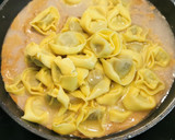 Foto del paso 3 de la receta: Tortelloni de carne al Funghi porcini