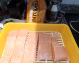 Foto del paso 1 de la receta: Salmón con salsa de eneldo y arroz
