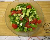 Friss kerti saláta 🥗 parmezánnal 🧀 és könnyű citromos öntettel 🍋 recept fázis 3 fotója