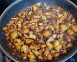 A picture of step 6 of Apple Custard.
