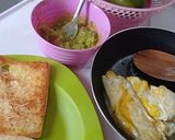 Foto langkah ke 7 dari resep Avocado toast mix Guacamole.