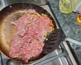 Foto del paso 2 de la receta: Coliflor y Brócoli con Carne Picada y Bechamel