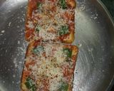 ब्रेड चीज़ पिज़्ज़ा (bread cheese pizza recipe in Hindi) रेसिपी चरण 5 फोटो