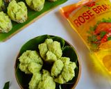 Foto langkah ke 7 dari resep Bolu kukus pandan tanpa mixer.