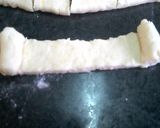 Foto del paso 5 de la receta: Cuernitos y bizcochitos "con dos ingredientes", facilísimos,  rapidísimos 