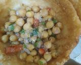 A picture of step 6 of Katori Dahi chnna chat.