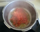 A picture of step 3 of Dudhi Chana Nu Shaak/Lauki Chana Dal ki Subji/ Bottlegourd Gram Curry.