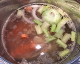 Foto del paso 3 de la receta: Consomé de pollo (base para cocinar)