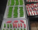 Foto langkah ke 3 dari resep Cookies ulat bulu.