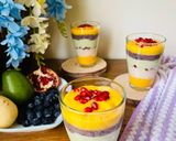 A picture of step 6 of Layered Mango & Blueberry Milkshake.