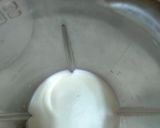 A picture of step 1 of Almond shake in coffie taste.