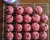 Foto langkah ke 3 dari resep Red veLvet cookies.
