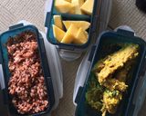 Foto langkah ke 9 dari resep Bekal sehat Ayam kuning kemangi ungkep + Manggo.