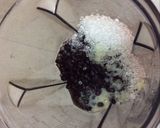 Hình bước làm 2 của món Chè đậu đen, trái cây và sữa chua