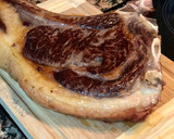 Foto del paso 2 de la receta: Chuletón de vaca vieja a la plancha
