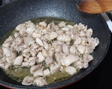 Foto del paso 2 de la receta: "Lasaña" de calabacín y pollo