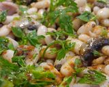 Foto del paso 7 de la receta: Alubias Blancas de Bote Exprés con Salchichas de Pollo y Champiñones