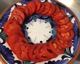 Une image de l'étape 6 de Salade de tomates au concombre Noa mariné algues et huile de pépins de courge.