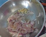 A picture of step 1 of Chatpata Rotli Noodles.
