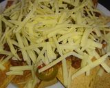 A picture of step 4 of Nachos With Salsa, Jalapeño Peppers & Cheese.