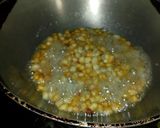 A picture of step 1 of Mawa gond pak burfi.