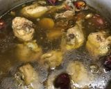 A picture of step 3 of Chicken yakhni pulao.