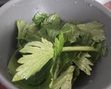 Foto del paso 1 de la receta: Jugo verde de la vida