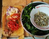 Foto langkah ke 1 dari resep Cah kangkung teri.